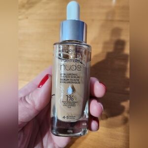 L'Oreal True Match Nude Hyaluronic Tinted Serum - Medium Moyen